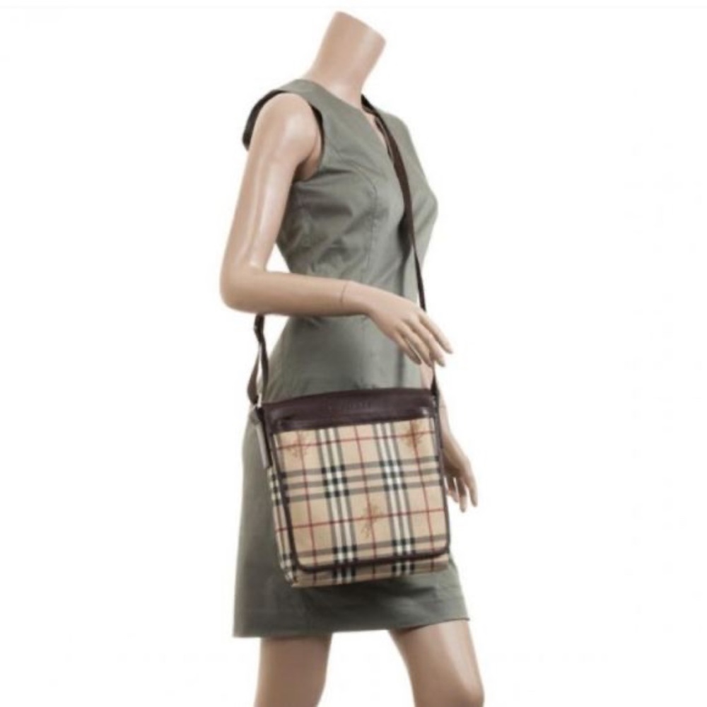 Authentic Burberry Haymarket Check Flap Crossbody Bag Brown/ Beige - Picture 3 of 16